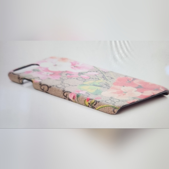 ORIGINALLY $595 NWT IN BOX GUCCI IPHONE 7 PRO /IPHONE 8 COVER - Picture 6 of 8